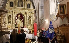 Dzień Patrona w Publicznej Szkole Podstawowej  im. Feliksa Szczęsnego Karnickiego w Chybicach 56