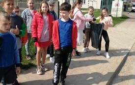  Obchody Dnia Ziemi w kl. I-III PSP im. W. Pomianowskiej w Radkowicach. 2