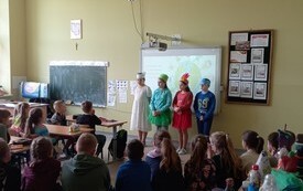  Obchody Dnia Ziemi w kl. I-III PSP im. W. Pomianowskiej w Radkowicach. 36
