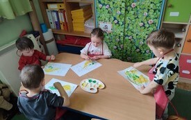 Święta Majowe u przedszkolak&oacute;w - PSP Łomno 3