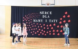  Dzień Rodzic&oacute;w w klasach I-III 11