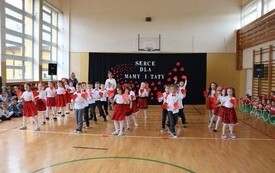  Dzień Rodzic&oacute;w w klasach I-III 21