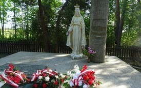 Nie milknie pamięć o ofiarach 2
