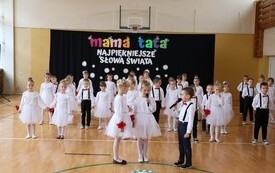 DZIEŃ MAMY I TATY W PRZEDSZKOLU 16