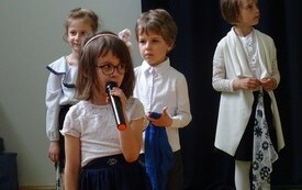 Dzień Matki w oddziale przedszkolnym w PSP w Godowie 17