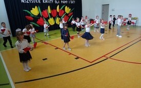 Dzień Mamy i Taty w przedszkolu w PSP w Godowie 1