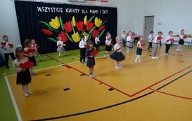 Dzień Mamy i Taty w przedszkolu w PSP w Godowie 6