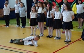 Dzień Matki i Ojca w klasach I - III  w PSP w Godowie 20
