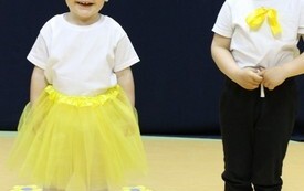 Życzenia dla Rodzic&oacute;w od najmłodszych przedszkolak&oacute;w z Chybic 34