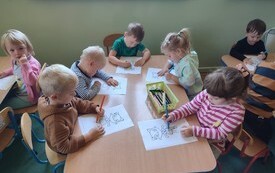 Podsumowanie projektu edukacyjnego &bdquo;Z Kicią Kocią maluchy zmieniają się w zuchy&rdquo; w grupie Biedronek - PSP Łomno 3