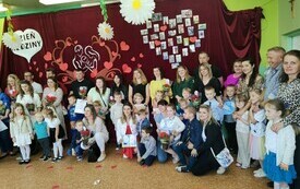 Dzień Rodziny u przedszkolak&oacute;w z Publicznej Szkoły Podstawowej w Łomnie 5