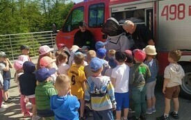 Dzień Dziecka i Sportu Szkolnego w przedszkolu w Chybicach 25