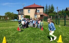 Dzień Dziecka w Publicznej Szkole Podstawowej w Łomnie 18