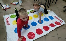 Wizyta w bibliotece przedszkolak&oacute;w z Publicznej Szkoły Podstawowej w Łomnie 4