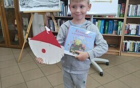 Wizyta w bibliotece przedszkolak&oacute;w z Publicznej Szkoły Podstawowej w Łomnie 10