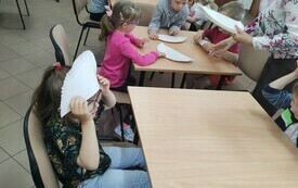 Wizyta w bibliotece przedszkolak&oacute;w z Publicznej Szkoły Podstawowej w Łomnie 22