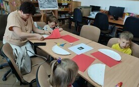 Wizyta w bibliotece przedszkolak&oacute;w z Publicznej Szkoły Podstawowej w Łomnie 34