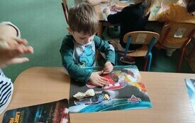 Podsumowanie projektu edukacyjnego &bdquo;Gramy zmysłami&rdquo; - PSP Łomno 5