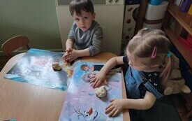 Podsumowanie projektu edukacyjnego &bdquo;Gramy zmysłami&rdquo; - PSP Łomno 6