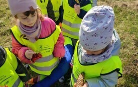 Podsumowanie projektu edukacyjnego &bdquo;Gramy zmysłami&rdquo; - PSP Łomno 20