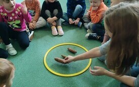 Podsumowanie projektu edukacyjnego &bdquo;Gramy zmysłami&rdquo; - PSP Łomno 26