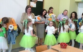 Dziękuję Mamo , dziękuję Tato ! 1