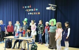 Dzień Język&oacute;w Obcych w PSP w Chybicach 11