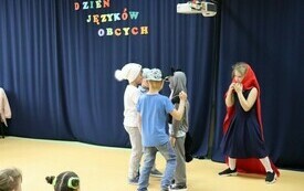 Dzień Język&oacute;w Obcych w PSP w Chybicach 14