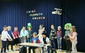 Dzień Język&oacute;w Obcych w PSP w Chybicach 24