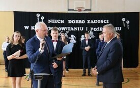 Niech dobro zagości w każdym powitaniu i pożegnaniu&hellip; 23