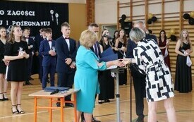 Niech dobro zagości w każdym powitaniu i pożegnaniu&hellip; 35