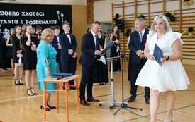 Niech dobro zagości w każdym powitaniu i pożegnaniu&hellip; 37
