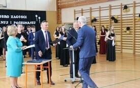 Niech dobro zagości w każdym powitaniu i pożegnaniu&hellip; 39
