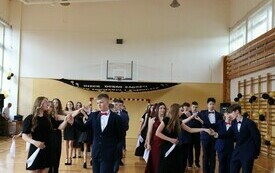 Niech dobro zagości w każdym powitaniu i pożegnaniu&hellip; 103