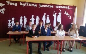 Pożegnanie klasy 8 - PSP Łomno 23