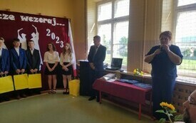 Pożegnanie klasy 8 - PSP Łomno 28