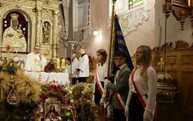 &bdquo;Wszystko ma sw&oacute;j czas&hellip;&rdquo;. Minęły wakacje &ndash; rozpoczynamy nowy rok szkolny w Publicznej Szkole Podstawowej im. Feliksa Szczęsnego Karnickiego w Chybicach.  32