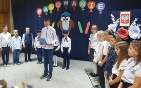 Uroczyście ślubujemy w PSP Dąbrowa (2022-10-11) 5