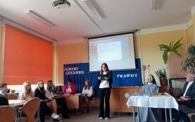 &bdquo;Blask Prawdy&rdquo; - Dzień Papieski w świetlicy szkolnej (20222-10-25) 14