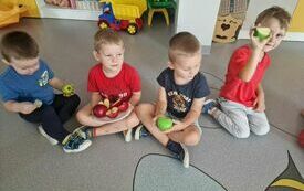 Dzień Jabłka u ,,Pszcz&oacute;łek" - PSP Łomno 2