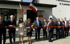 Uroczyste otwarcie rozbudowanego budynku Publicznej Szkoły Podstawowej w Łomnie 49