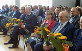 Uroczyste otwarcie rozbudowanego budynku Publicznej Szkoły Podstawowej w Łomnie 60