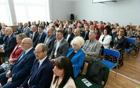 Uroczyste otwarcie rozbudowanego budynku Publicznej Szkoły Podstawowej w Łomnie 81