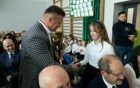 Uroczyste otwarcie rozbudowanego budynku Publicznej Szkoły Podstawowej w Łomnie 88