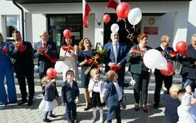 Uroczyste otwarcie rozbudowanego budynku Publicznej Szkoły Podstawowej w Łomnie 96