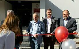 Uroczyste otwarcie rozbudowanego budynku Publicznej Szkoły Podstawowej w Łomnie 106