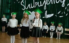 Ślubowanie klasy pierwszej - PSP Łomno 86