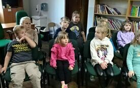 Pasowanie na czytelnika - PSP Łomno 10