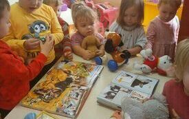 Dzięń Kundelka w przedszkolu w Chybicach 28