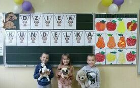 Dzięń Kundelka w przedszkolu w Chybicach 44